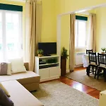 דירה Lisbon99 ליסבון